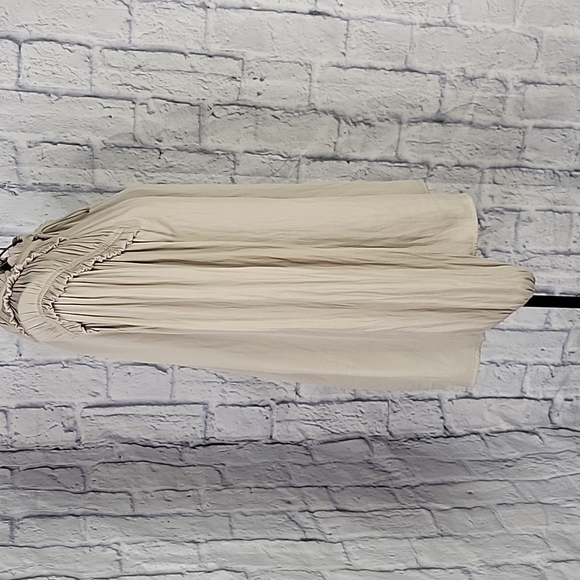 ILLA ILLA Cream Ruffled and Gathered‎ Blouse Large - Picture 6 of 9